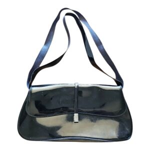 Gilda Tonelli Italy Y2K Vtg Chic Black Patent Leather Flap Wave Shoulder Bag